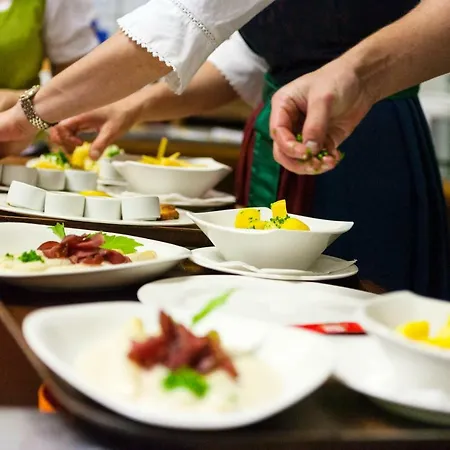 Hotel Garni Gemse 3*