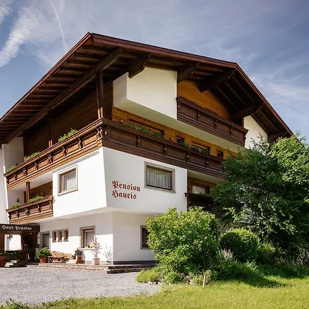 Hotel-pension Haueis&gasthof Gemse 3* Zams
